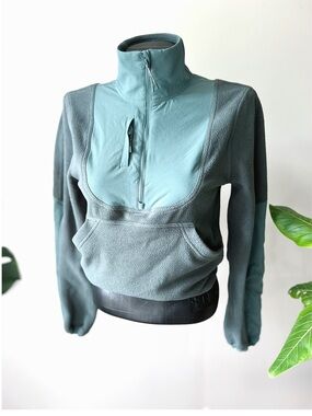 Lululemon | Fleece + Ripstop Hiking Pullover